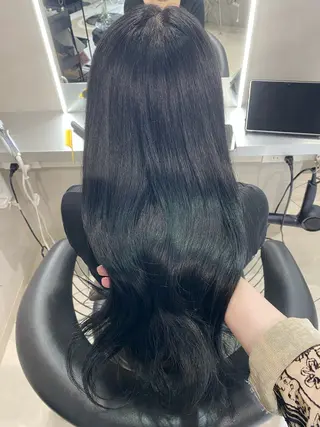 ロング 上品ハイトーン×艶 カラー🤍／ふうか༊のヘアスタイル