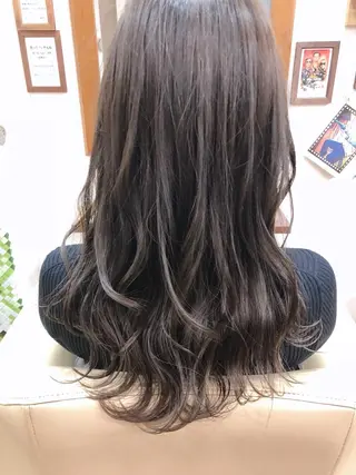セミロング 國次 夕貴のヘアスタイル