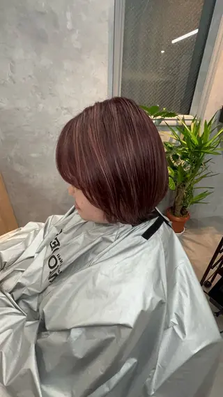 ミディアム motoトップカラー リスト/ブリーチカラのヘアスタイル