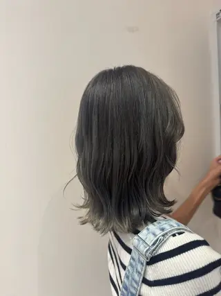 ミディアム カラー 河添 麗菜のヘアスタイル