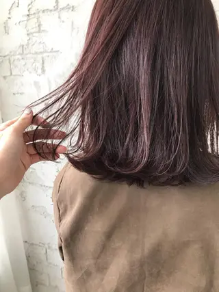 ミディアム カラー オリーブ/アッシュ やわらか透明感カラーのヘアスタイル