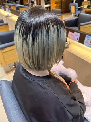ショート 骨格矯正カット🫧 🧸MOMOEのヘアスタイル