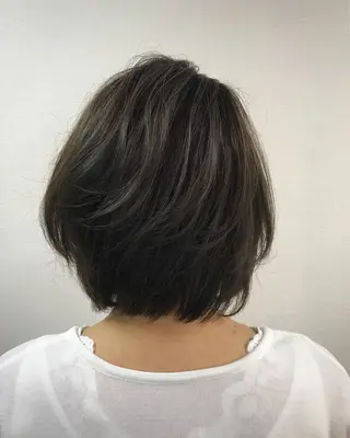 ショート カラー 吉森 満俊のヘアスタイル