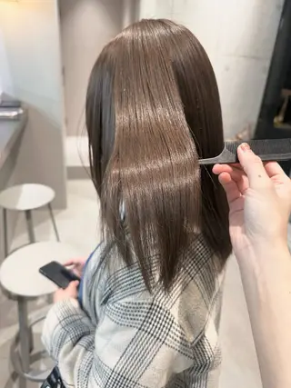 セミロング カラー 染谷 遥花のヘアスタイル
