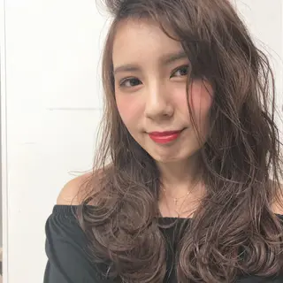 三鷹で1番ショート ボブをカットする新谷のヘアスタイル