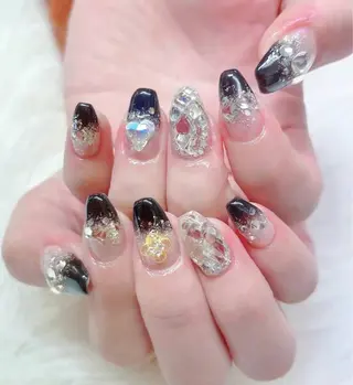 ネイル MoonNail ユリ🌸のネイルデザイン