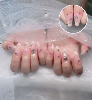 ネイル Hin Nailsのネイルデザイン