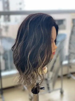 セミロング カラー 小川 修平のヘアスタイル