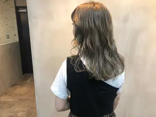 セミロング 今井 悠菜のヘアスタイル