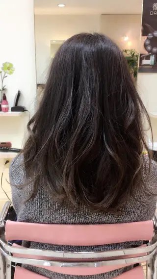 セミロング ロング カラー 竹井 寛喜のヘアスタイル