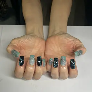 ネイル IROHA nail Ami🐊🎀のネイルデザイン