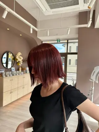 ショート Lien.AKI 透明感カラー🤍のヘアスタイル