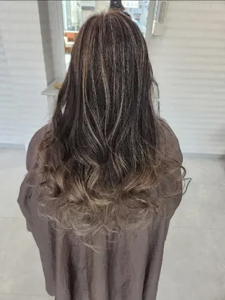 セミロング 【ハイライトに自信】 福田 将太のヘアスタイル