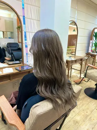 ロング 髪質改善個室サロン' 白髪ぼかし・縮毛矯正のヘアスタイル