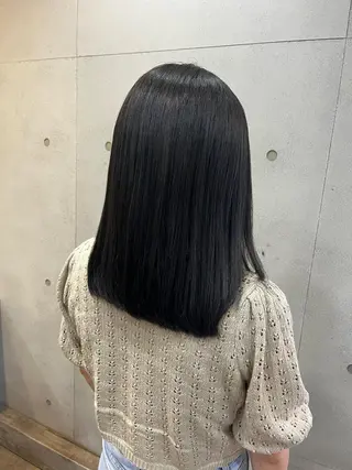 ミディアム おせ ちさとのヘアスタイル