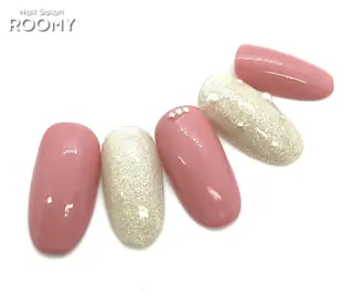ネイル イワサキ のネイルデザイン