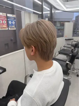 カラー メンズ 🧸メンズ眉毛🧸 メンズサロン　浦和の眉毛・アイブロウイメージ