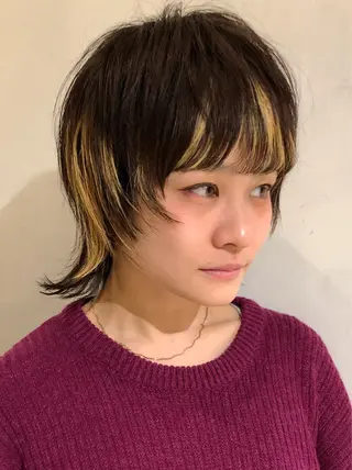 ショート カラー ブリーチ😼 ボブ✍️レイヤーのヘアスタイル