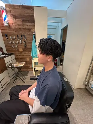 パーマ メンズ 鴇巣 翼のヘアスタイル