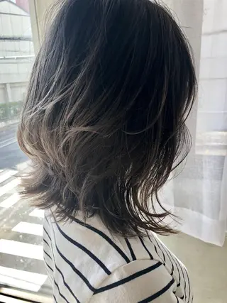 ミディアム カラー 岡本 一平のヘアスタイル