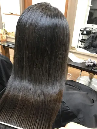 ロング カラー 吉森 満俊のヘアスタイル