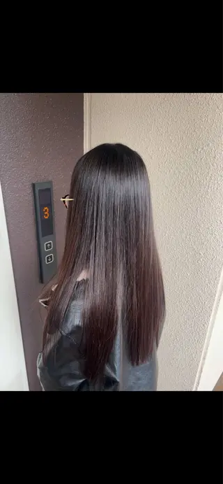 ロング 早稲田 千尋のヘアスタイル