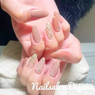 ネイル Nailsalon Dejavuのネイルデザイン