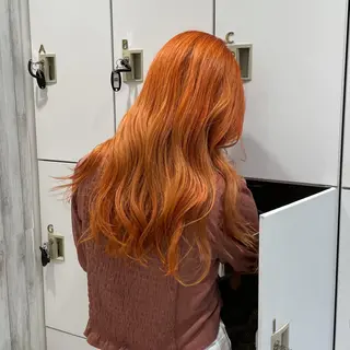 ロング カラー ヘアアレンジ ハイトーンカラー 優海のヘアスタイル