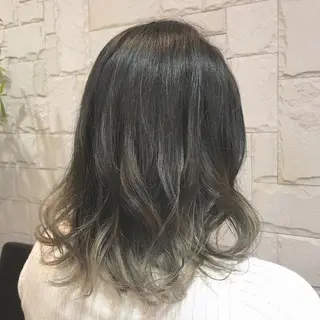 ミディアム カラー Lall  You 大阪所属・🥛洒落髪小顔cut なら龍崎🥛のヘアスタイル