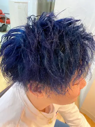 ショート カラー 髪質改善TR特化 副店長 坂田一樹】のヘアスタイル
