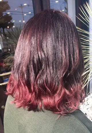 ミディアム カラー 三村 桜生のヘアスタイル