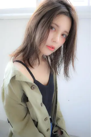 セミロング うる艶/レイヤー 🪞池袋LAND🪞のヘアスタイル