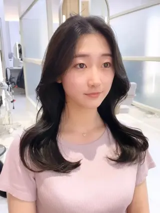 セミロング 韓国くびれレイヤー 🇰🇷はづきのヘアスタイル