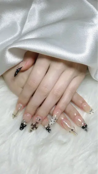 ネイル nailsalon veluneのネイルデザイン