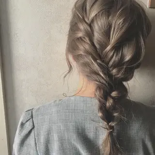 ロング カラー 山下 千明のヘアスタイル