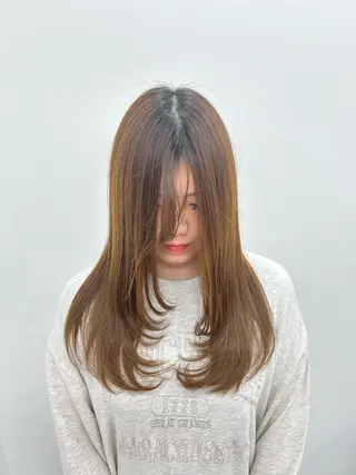 ロング 金子 莉緒のヘアスタイル