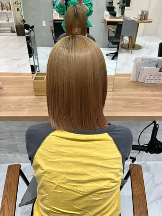 ミディアム yuzu 艶カラー/夙川のヘアスタイル