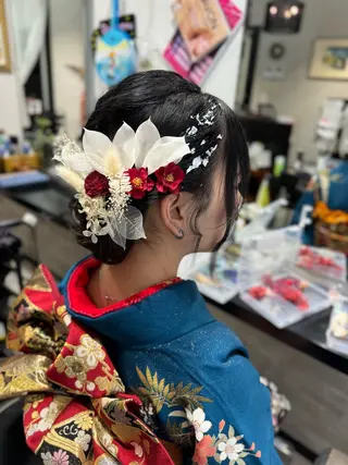 セミロング 伊藤 栄子のヘアスタイル