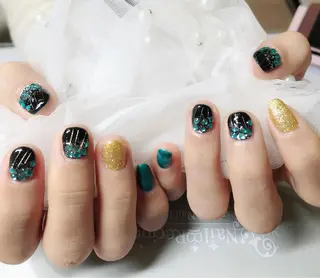 ネイル マジック ミラーのネイルデザイン