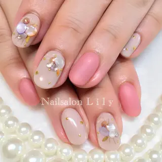 ネイル Lily*nail 🌻Mii🌻のネイルデザイン