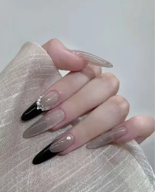 ネイル NiNa ビューティーサロン所属・Ni Naのネイルデザイン