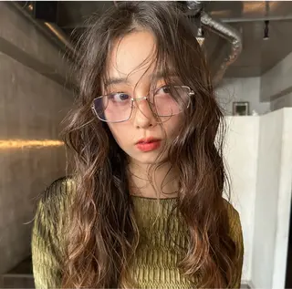 ロング 河坂 昌恵のヘアスタイル