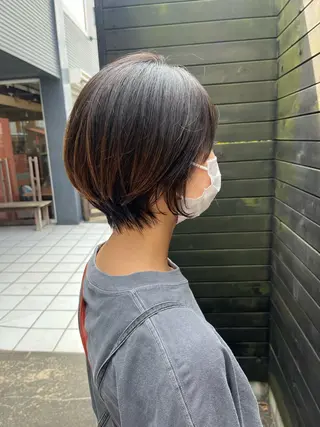ショート TAKAHASHI REIKAのヘアスタイル
