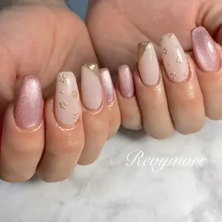 ミディアム ネイル nail salon Revymoreのネイルデザイン