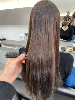 ロング カラー パーマ ヘアアレンジ メンズ ネイル マツエク・マツパ 韓国🇰🇷レイヤー カットオリーブカラーのヘアスタイル