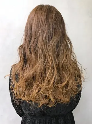 カラー パーマ ヘアアレンジ セミロング ITbyALBUM 中野店のヘアスタイル