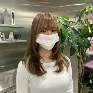 ミディアム クルミ/ 💕ワンホンネイルのネイルデザイン