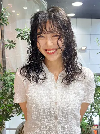 ロング パーマ 髪質改善 ネイル コトミ🐸のヘアスタイル