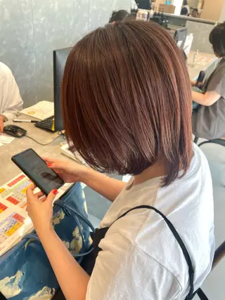 ショート カラー 大人可愛い🎀ིྀ 🪞柔らかベージュのヘアスタイル