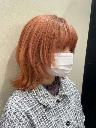 ミディアム カラー 伊東 咲織のヘアスタイル
